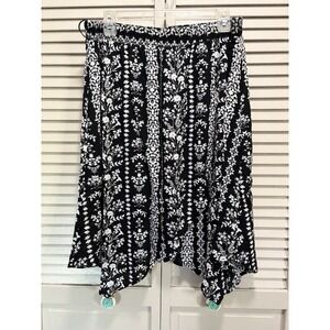 Faded Glory Black/White Floral Wrap Skirt Size L (12-14) Elastic Waist No Belt‎